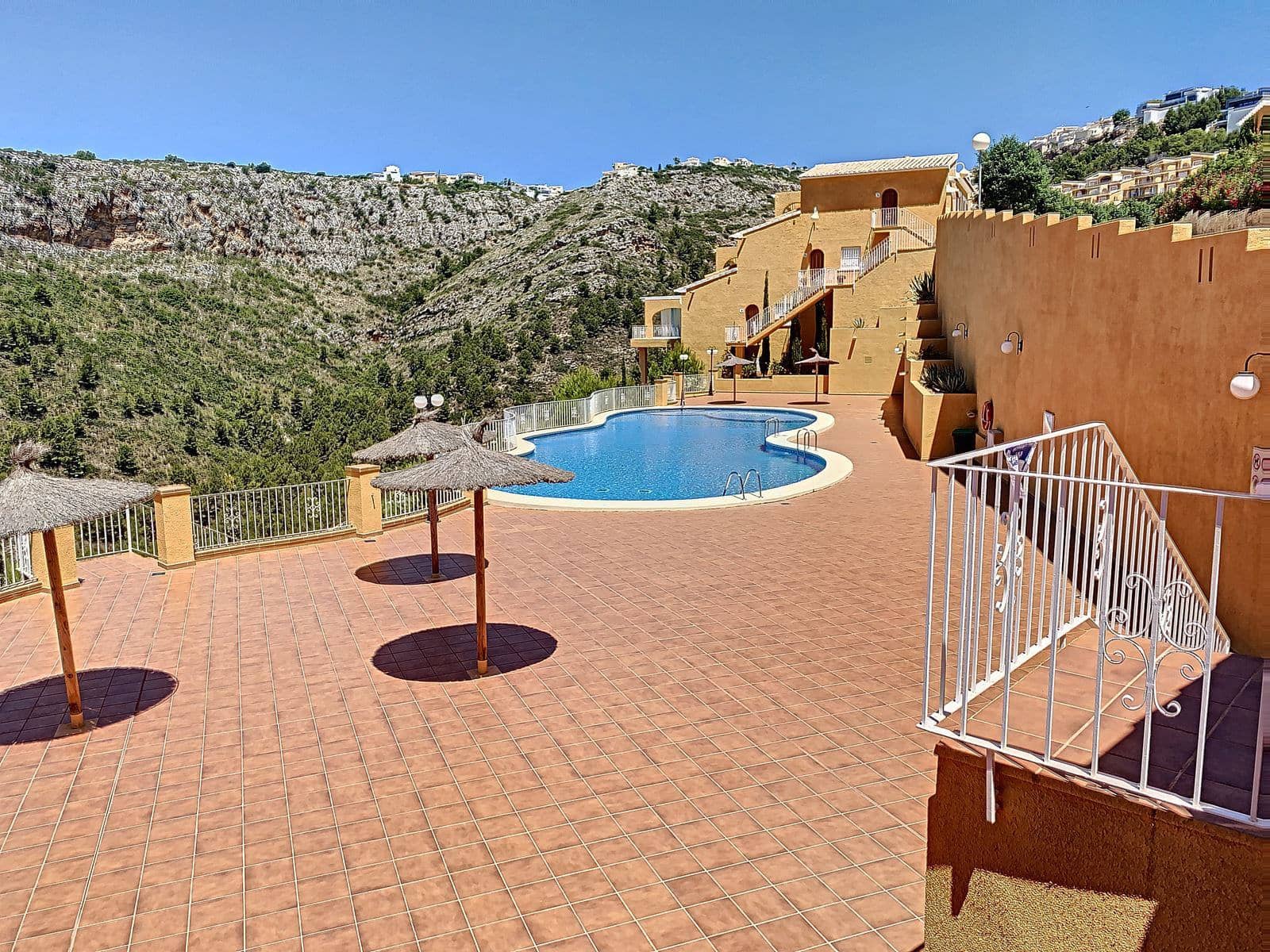 2 bedroom Apartment for sale in Benitachell / Benitatxell with pool - € 405,000 (Ref: 9460640)