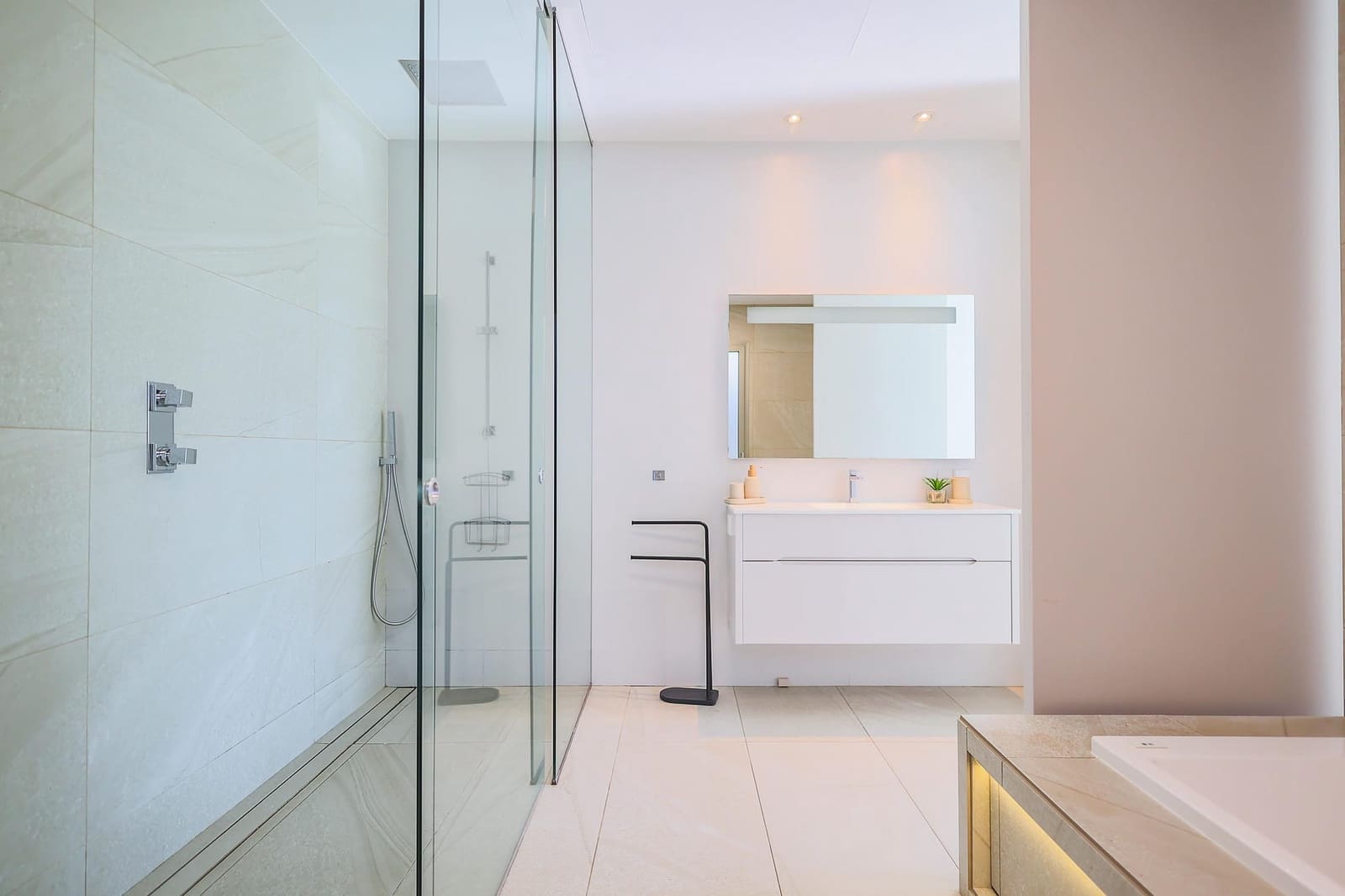 3 makuuhuone Huvila myytävänä paikassa Alicante kaupunki - 950 000 € (Ref: 9479409)