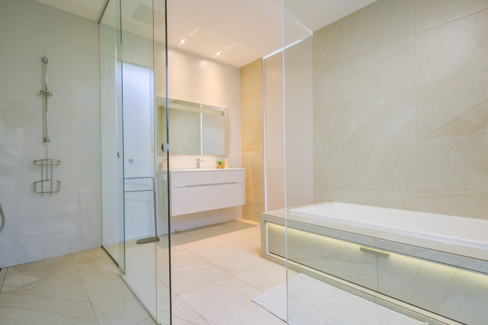 3 makuuhuone Huvila myytävänä paikassa Alicante kaupunki - 950 000 € (Ref: 9479409)