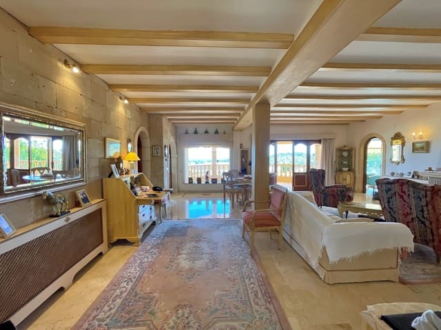 4 soveværelse Villa til salg i Moraira, Teulada-Moraira med swimmingpool - € 899.000 (Ref: 9493854)
