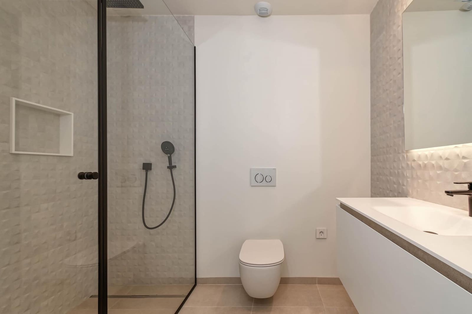 2 makuuhuone Huoneisto myytävänä paikassa Alicante kaupunki - 925 000 € (Ref: 9506453)