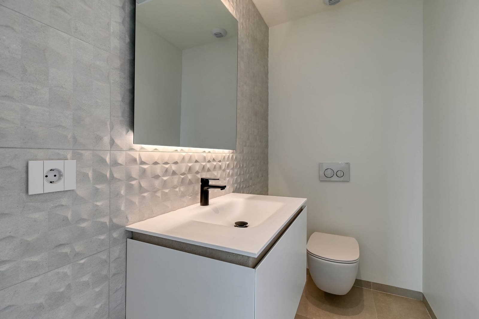 2 makuuhuone Huoneisto myytävänä paikassa Alicante kaupunki - 925 000 € (Ref: 9506453)