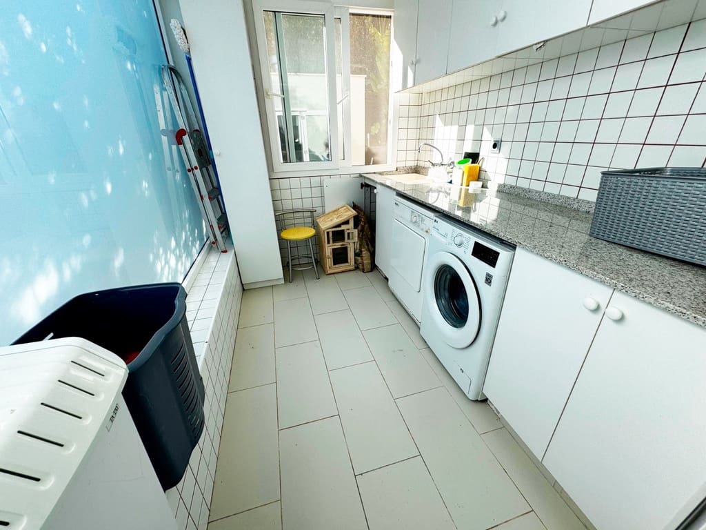 4 slaapkamer Villa te koop in Denia met zwembad garage - € 1.395.000 (Ref: 9542034)