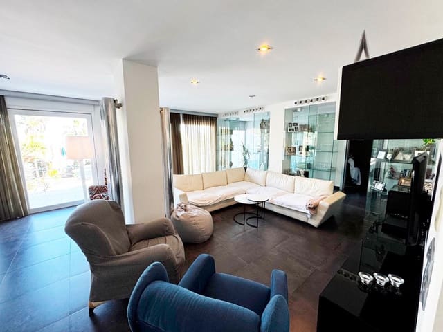 4 slaapkamer Villa te koop in Dénia met zwembad garage - € 1.395.000 (Ref: 9542034)