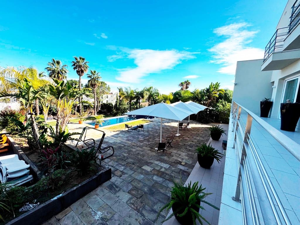 4 slaapkamer Villa te koop in Denia met zwembad garage - € 1.395.000 (Ref: 9542034)