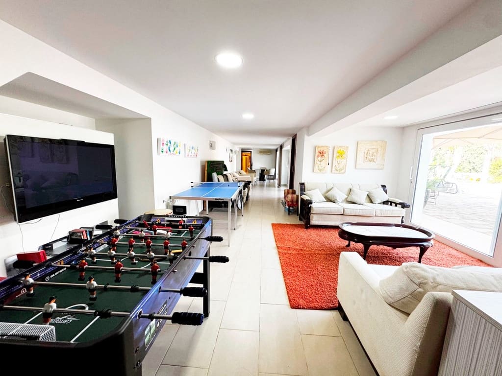 4 slaapkamer Villa te koop in Denia met zwembad garage - € 1.395.000 (Ref: 9542034)