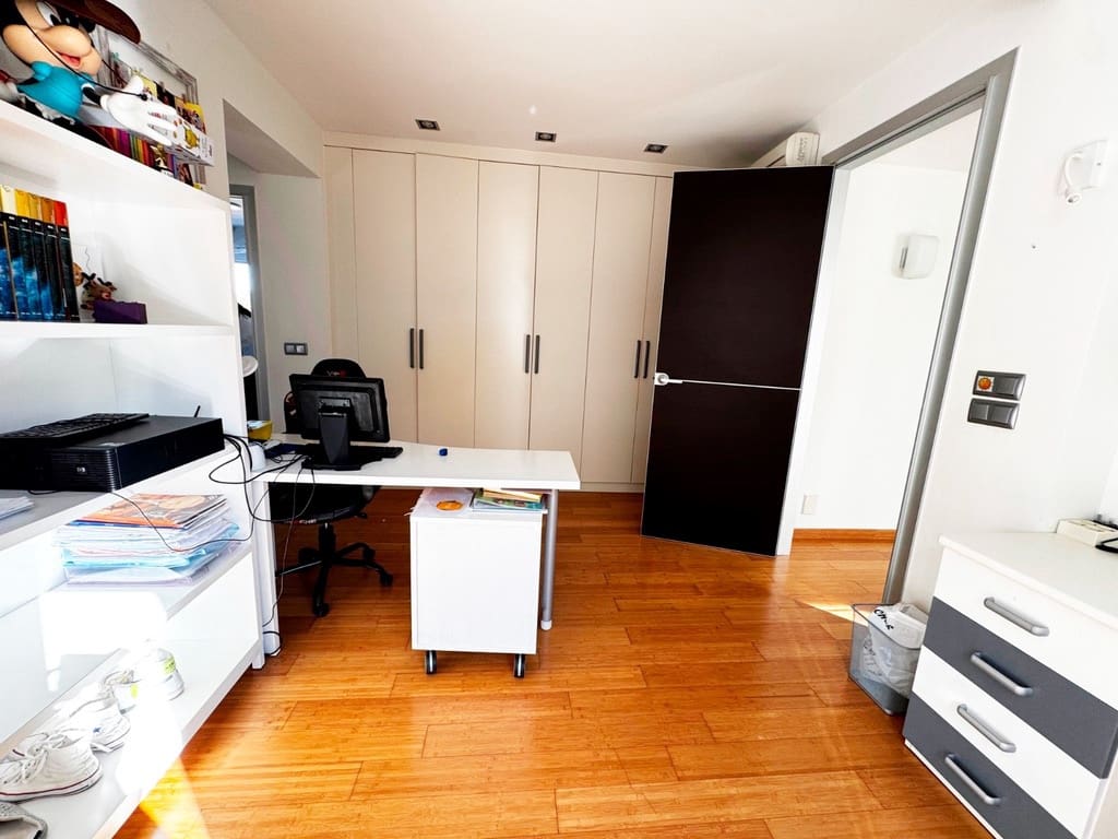 4 slaapkamer Villa te koop in Denia met zwembad garage - € 1.395.000 (Ref: 9542034)