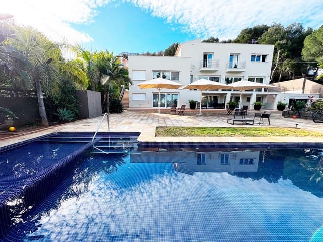 4 slaapkamer Villa te koop in Dénia met zwembad garage - € 1.395.000 (Ref: 9542034)