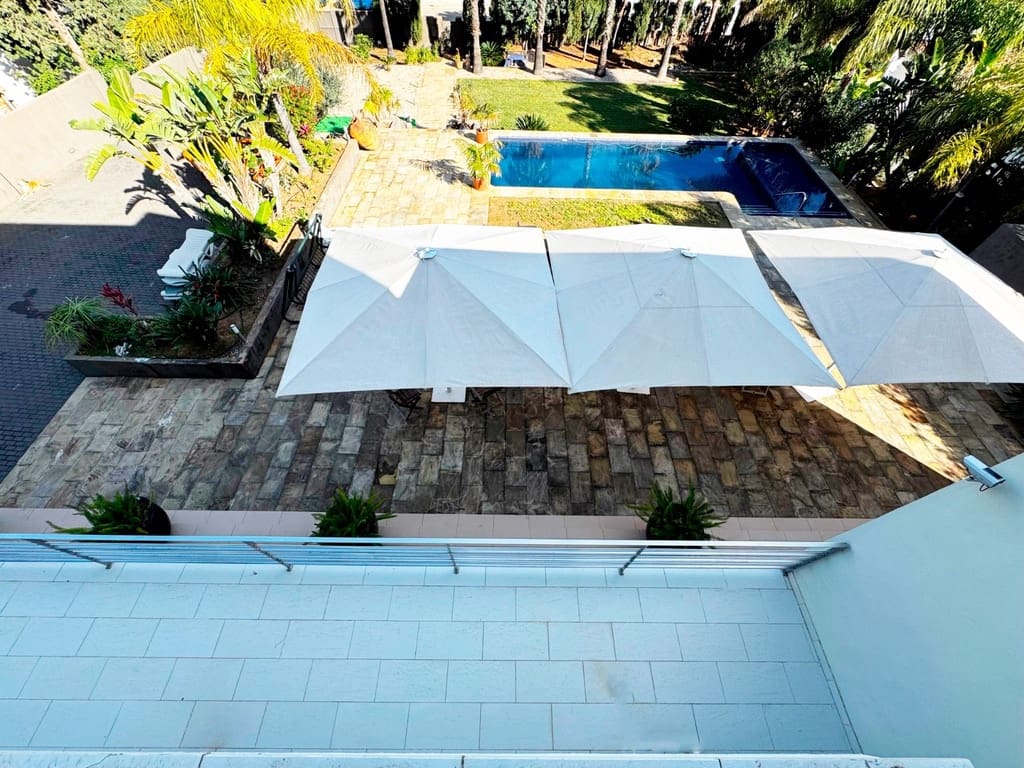 4 slaapkamer Villa te koop in Denia met zwembad garage - € 1.395.000 (Ref: 9542034)