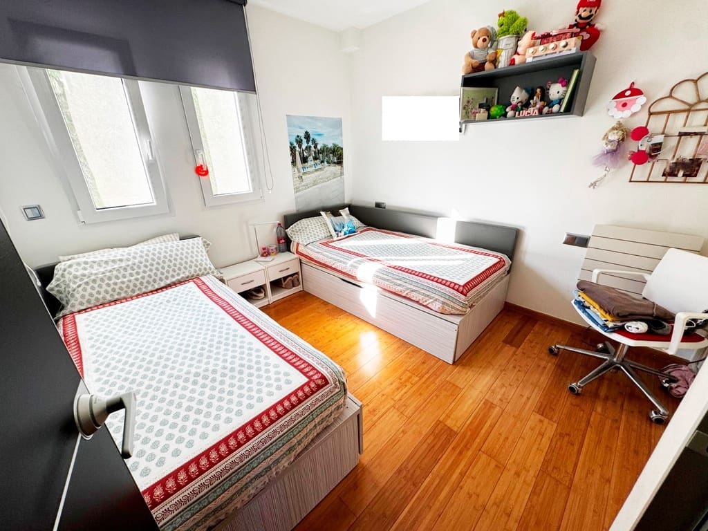 4 slaapkamer Villa te koop in Denia met zwembad garage - € 1.395.000 (Ref: 9542034)