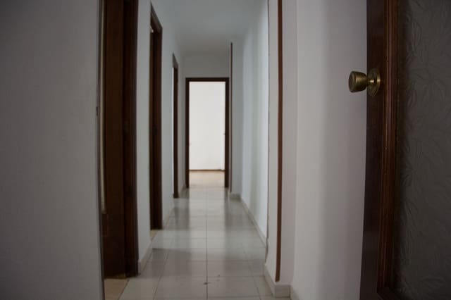 3 bedroom Apartment for sale in Dénia - € 170,000 (Ref: 9542306)