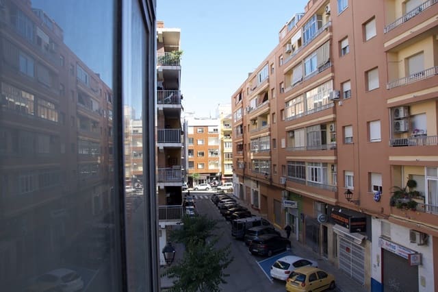 3 bedroom Apartment for sale in Dénia - € 170,000 (Ref: 9542306)