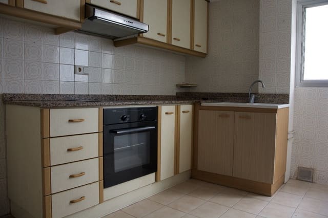 3 bedroom Apartment for sale in Dénia - € 170,000 (Ref: 9542306)