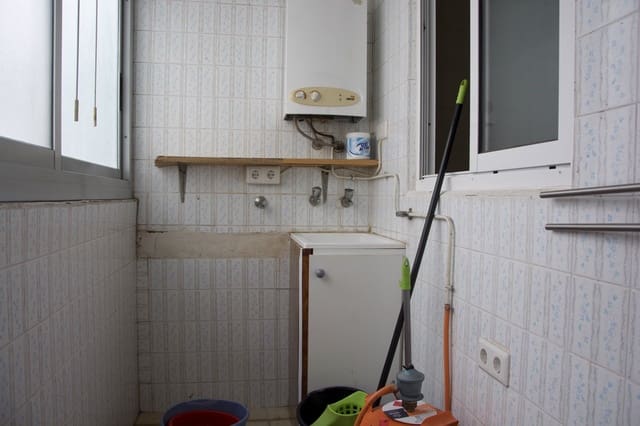 3 bedroom Apartment for sale in Dénia - € 170,000 (Ref: 9542306)