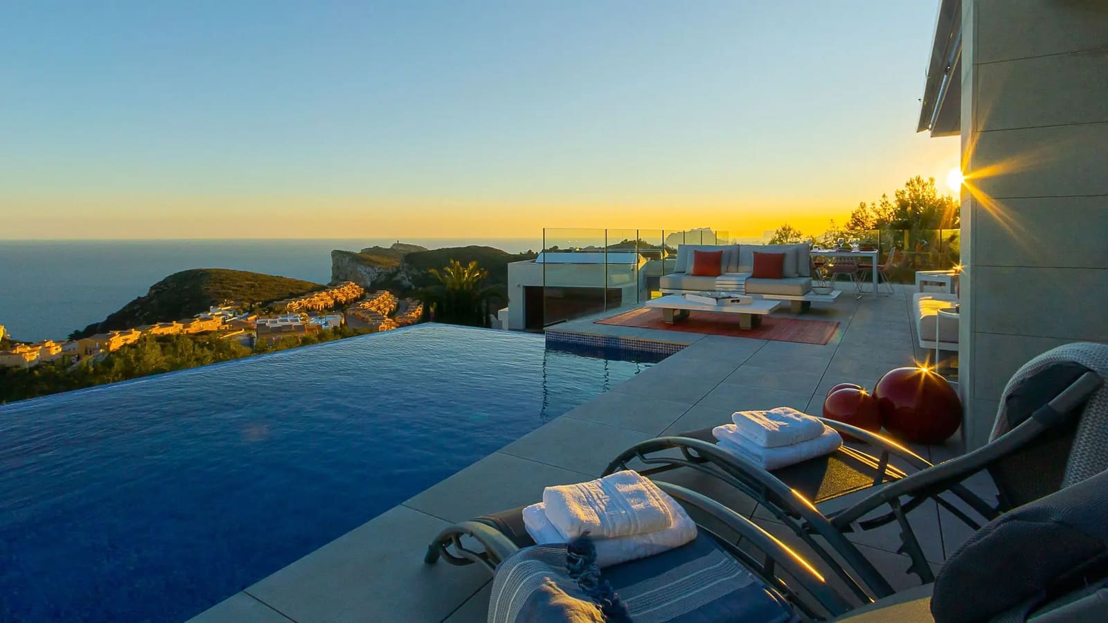 5 soveværelse Villa til salg i Benitachell / Benitatxell med swimmingpool - € 1.490.000 (Ref: 9550100)