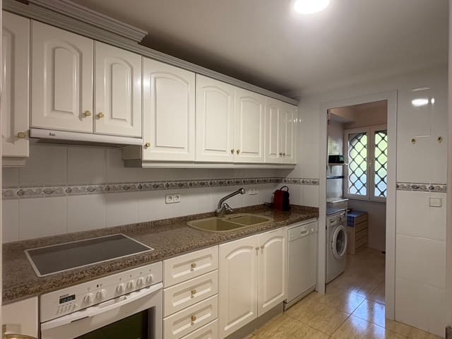 Apartamento de 2 habitaciones en Moraira en venta con piscina - 741.000 € (Ref: 9588324)