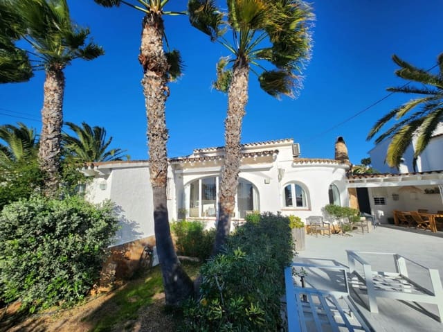 3 makuuhuone Huvila myytävänä paikassa Moraira, Teulada-Moraira mukana uima-altaan - 740 000 € (Ref: 9603052)