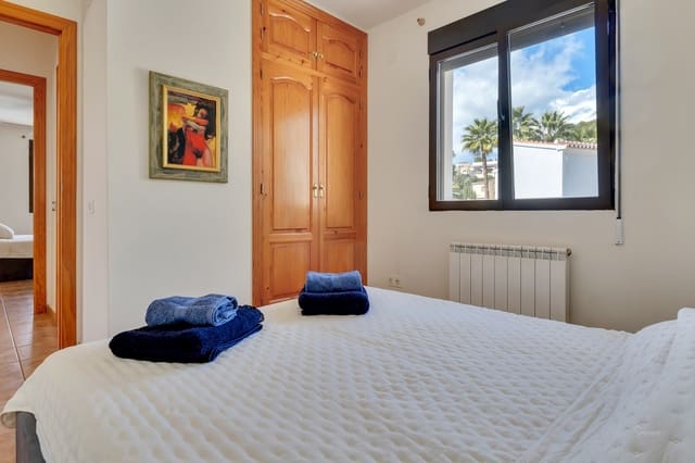 Chalet de 5 habitaciones en Moraira, Teulada-Moraira en venta con piscina garaje - 980.000 € (Ref: 9610209)