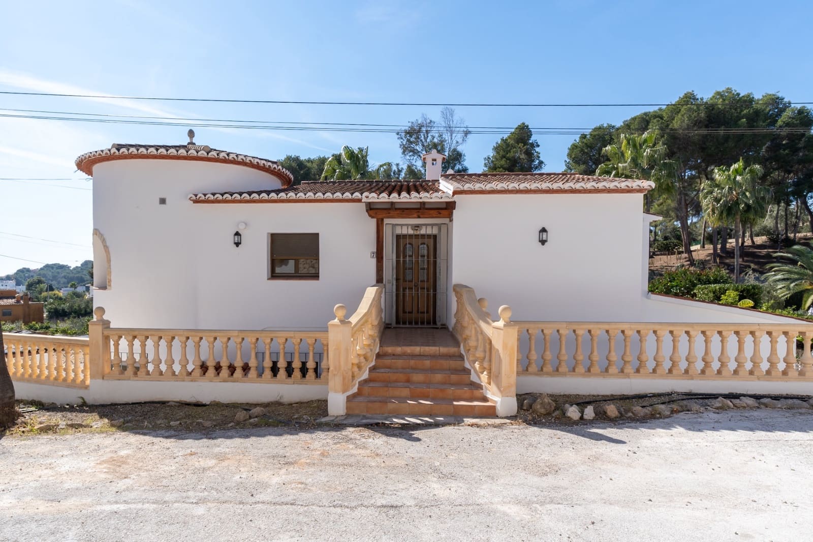 5 bedroom Villa for sale in Moraira with pool garage - € 980,000 (Ref: 9610209)