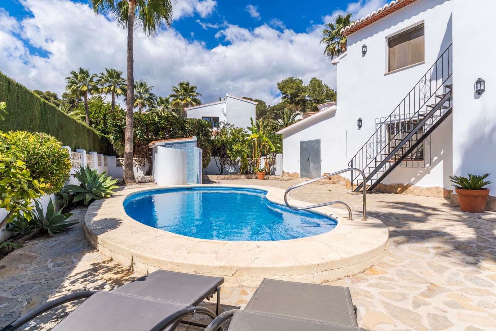 5 bedroom Villa for sale in Moraira with pool garage - € 980,000 (Ref: 9610209)