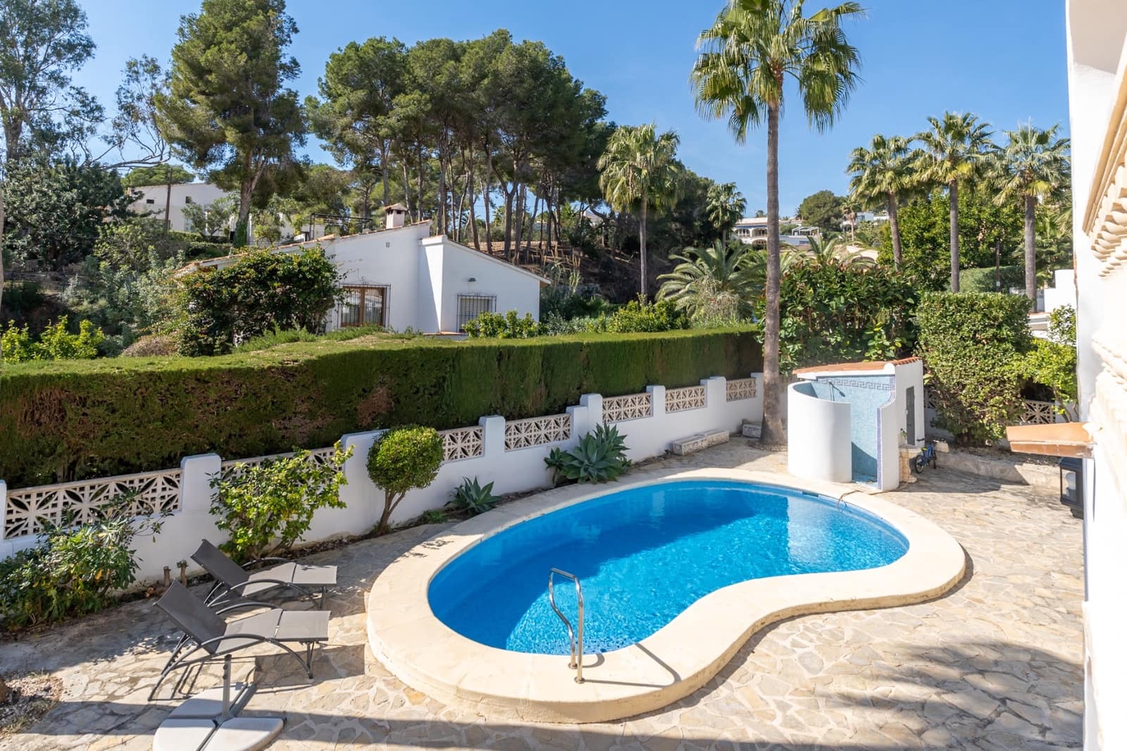 5 bedroom Villa for sale in Moraira with pool garage - € 980,000 (Ref: 9610209)