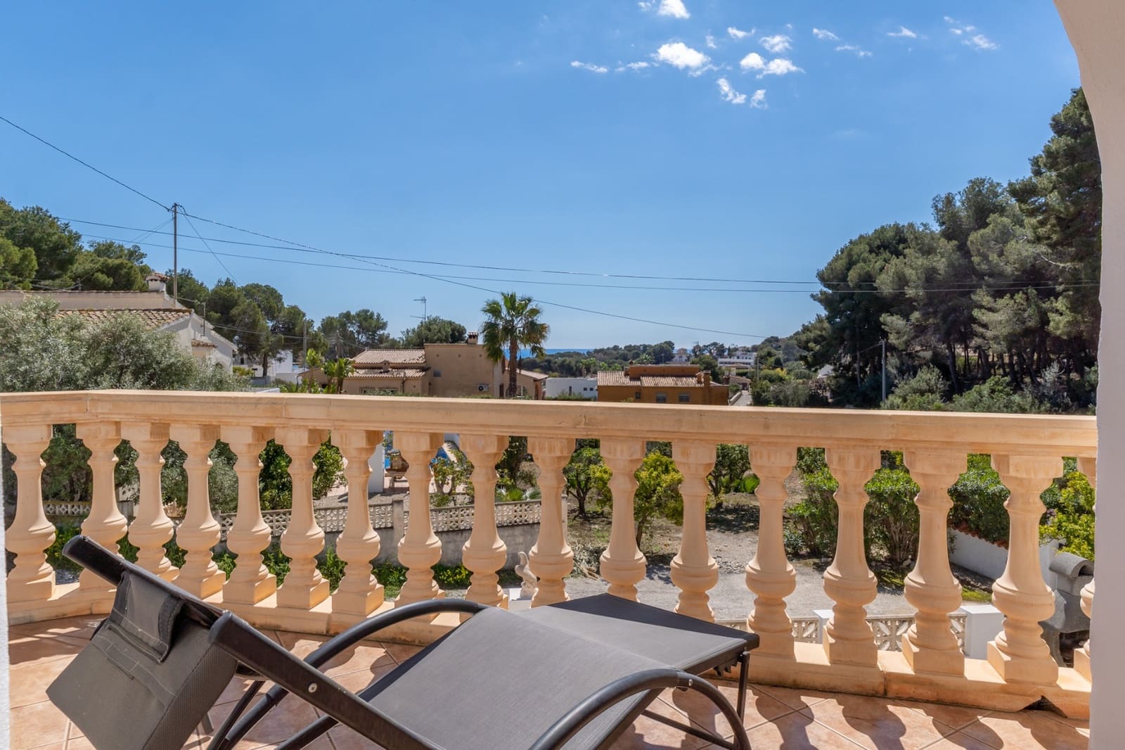 5 bedroom Villa for sale in Moraira with pool garage - € 980,000 (Ref: 9610209)