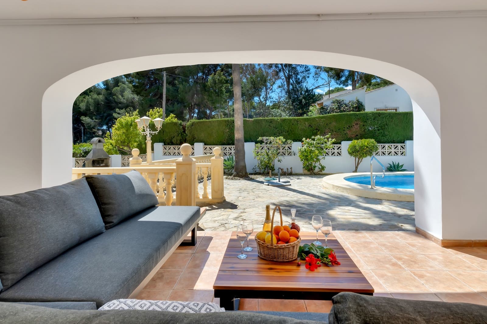 5 bedroom Villa for sale in Moraira with pool garage - € 980,000 (Ref: 9610209)