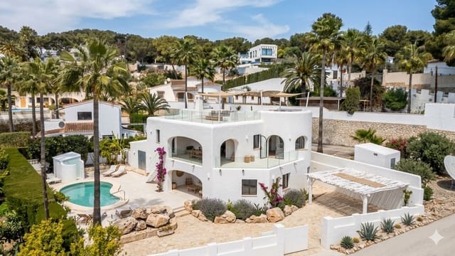 5 sypialnia Willa na sprzedaż w Moraira, Teulada-Moraira z basenem garażem - 980 000 € (Ref: 9610209)