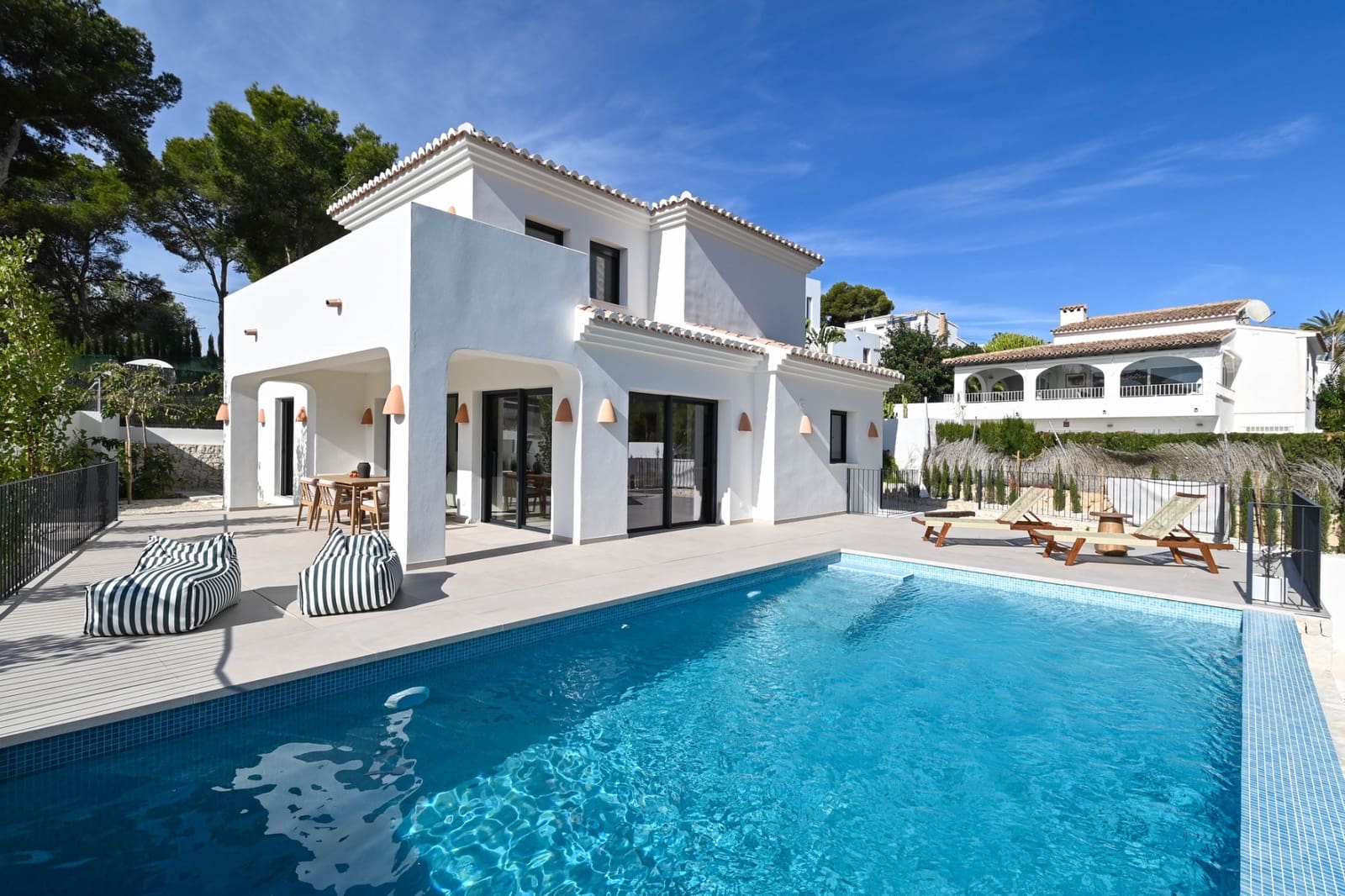 4 slaapkamer Villa te koop in Moraira met zwembad garage - € 1.495.000 (Ref: 9610210)