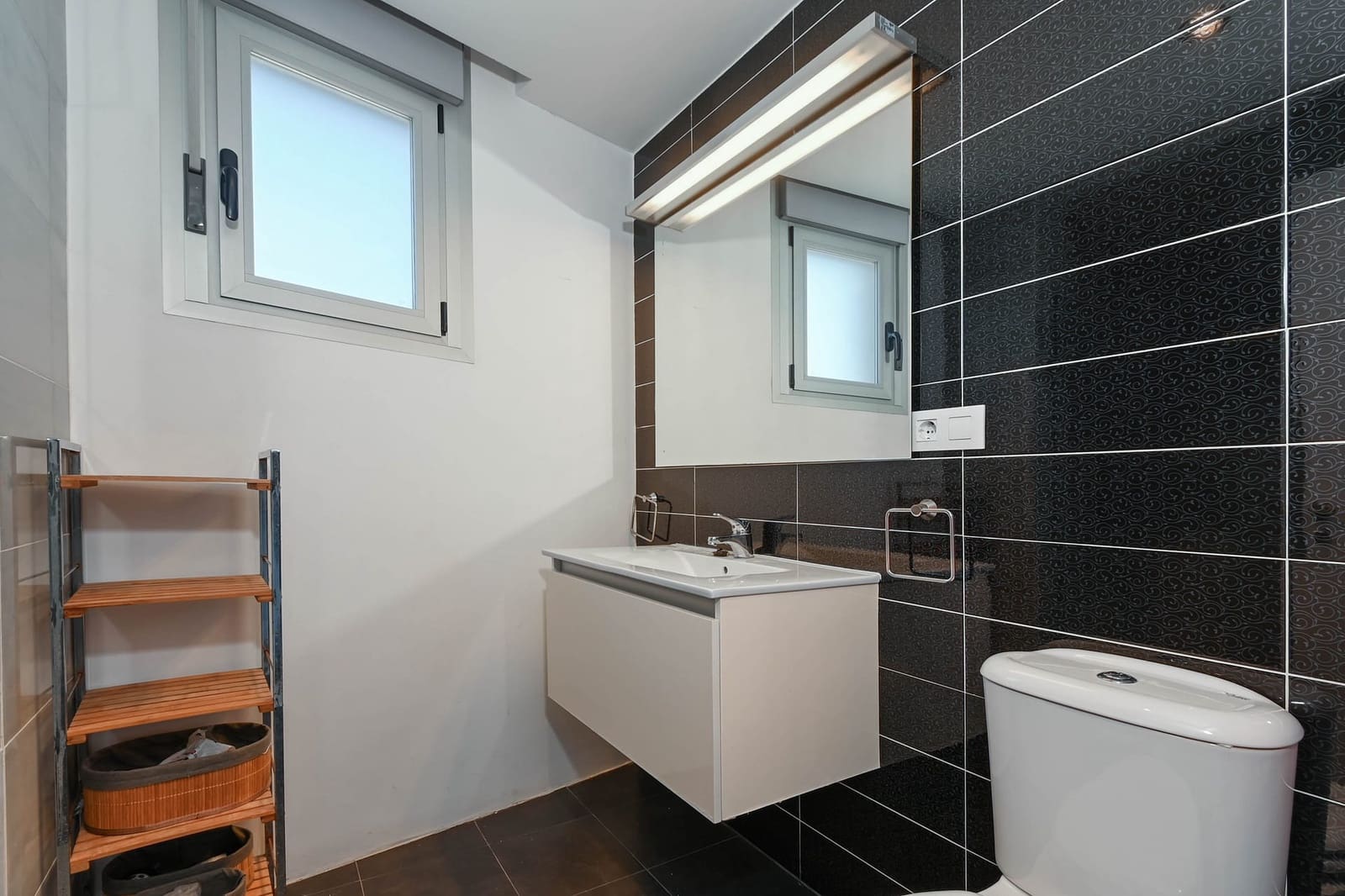 3 bedroom Apartment for sale in Denia - € 570,000 (Ref: 9612040)