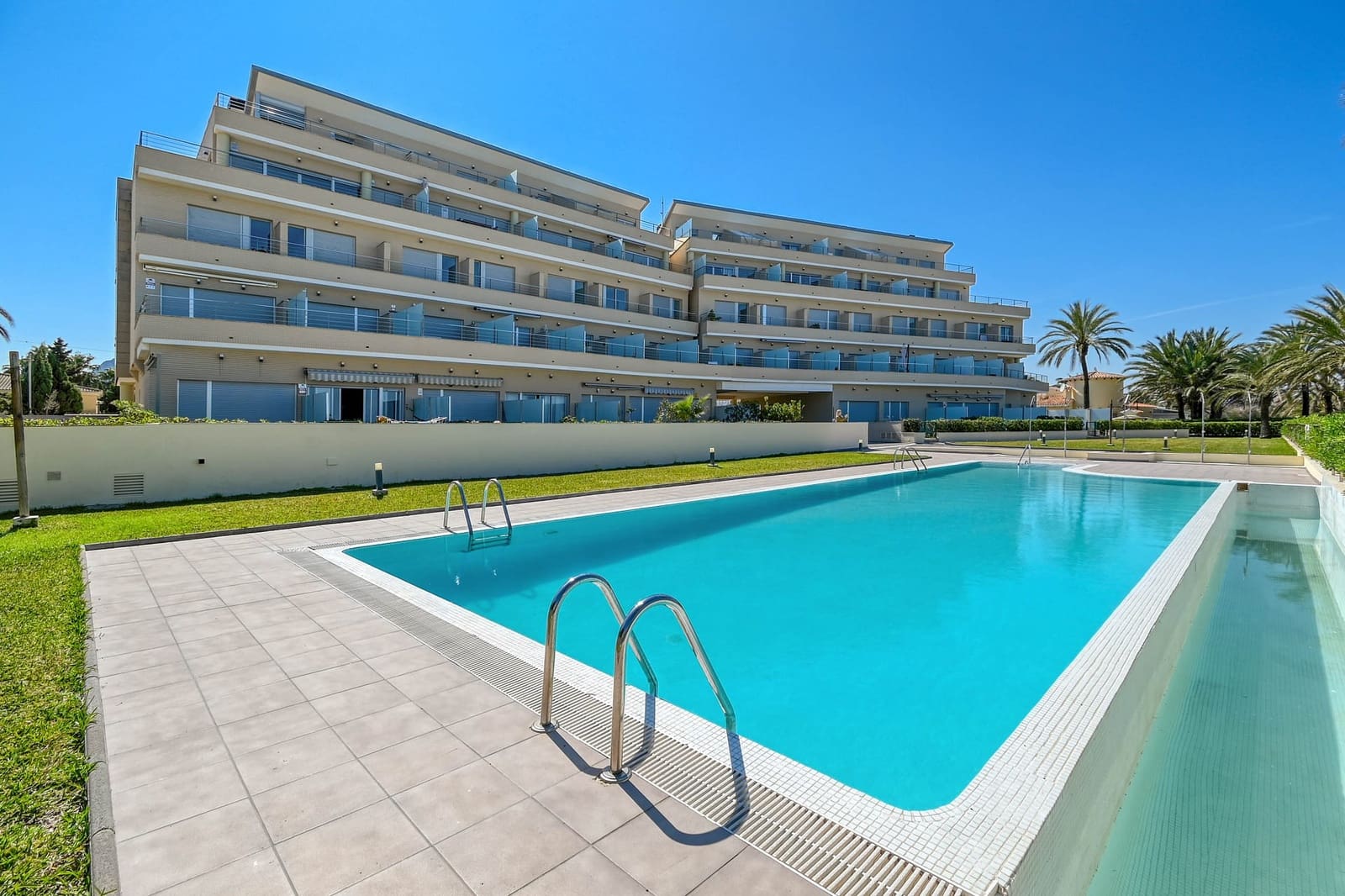 3 bedroom Apartment for sale in Denia - € 570,000 (Ref: 9612040)
