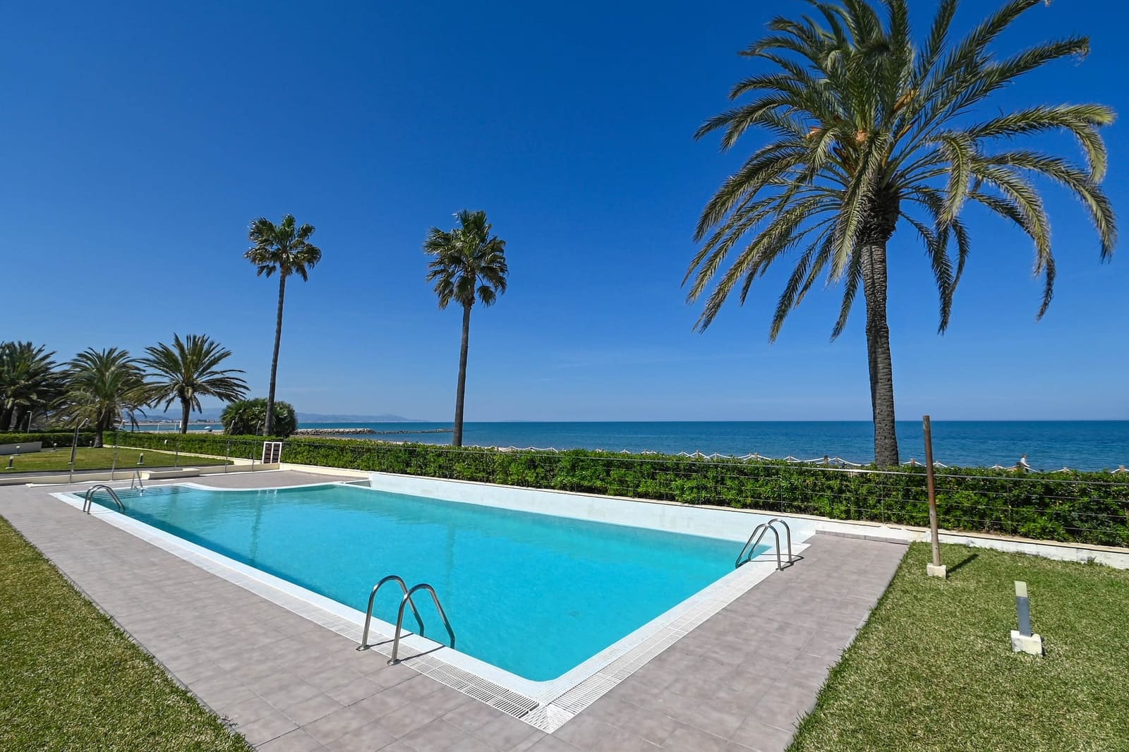 3 bedroom Apartment for sale in Denia - € 570,000 (Ref: 9612040)
