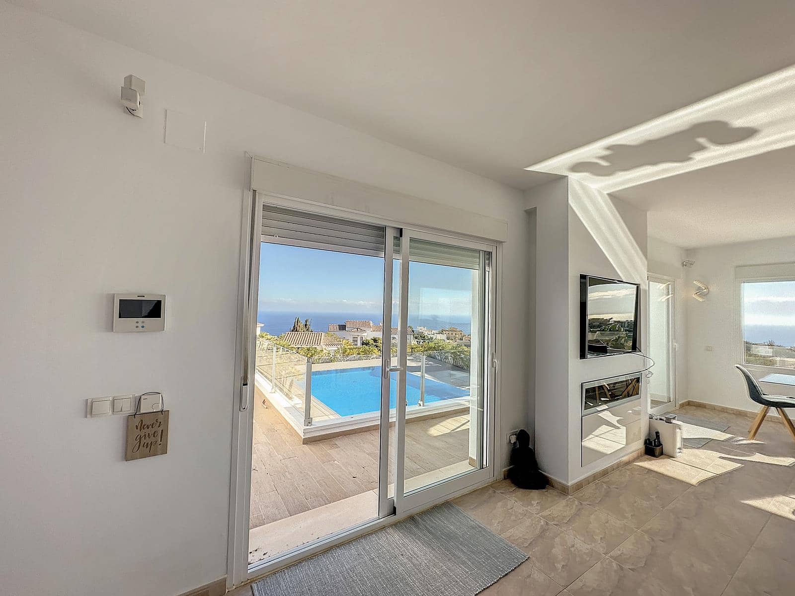 5 quarto Moradia para venda em Benitachell / Benitatxell com piscina - 1 375 000 € (Ref: 9614089)