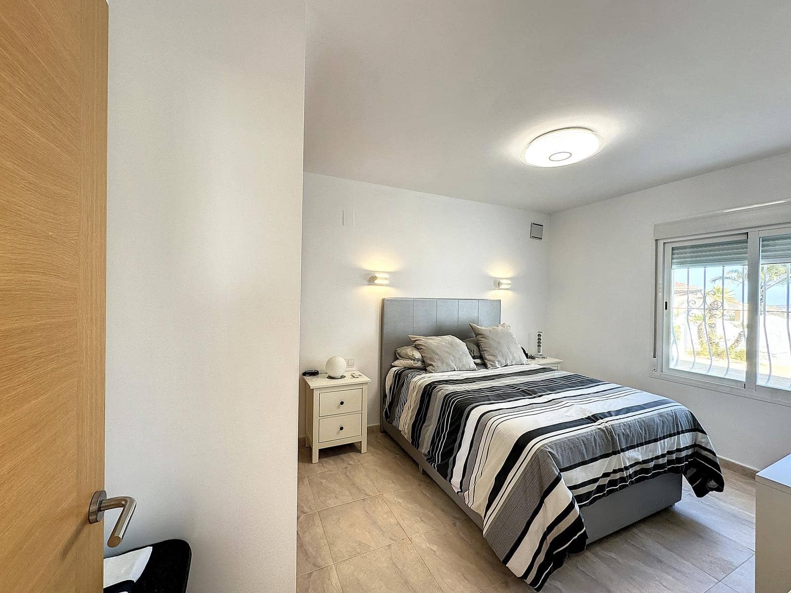 5 quarto Moradia para venda em Benitachell / Benitatxell com piscina - 1 375 000 € (Ref: 9614089)