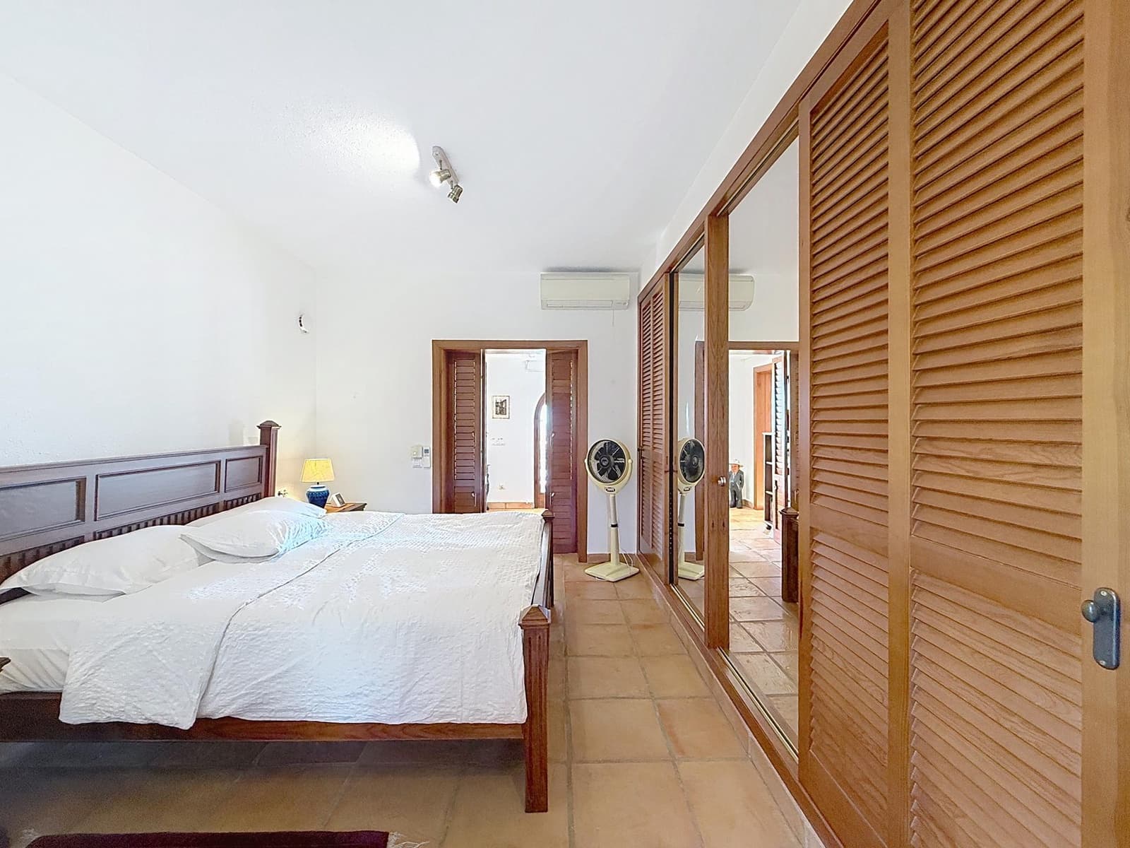 4 bedroom Villa for sale in Benitachell / Benitatxell with pool - € 2,350,000 (Ref: 9614090)