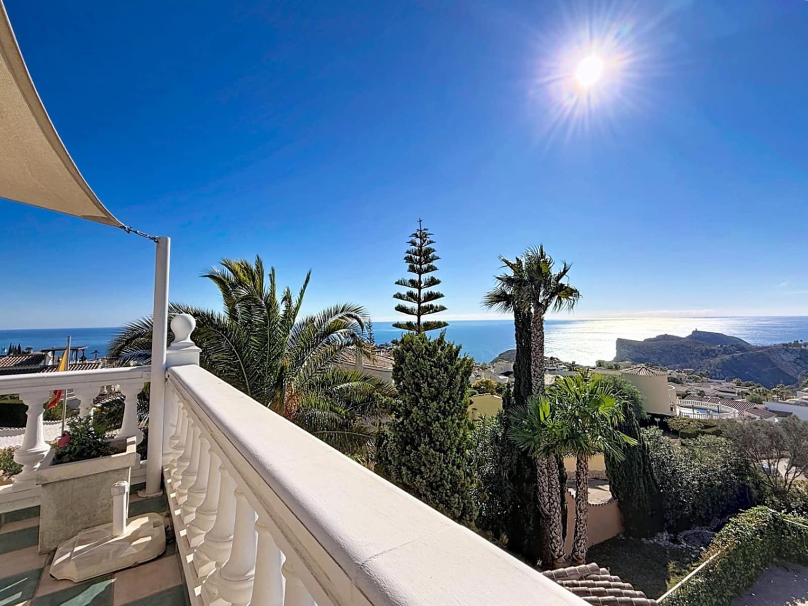 4 bedroom Villa for sale in Benitachell / Benitatxell with pool - € 2,350,000 (Ref: 9614090)