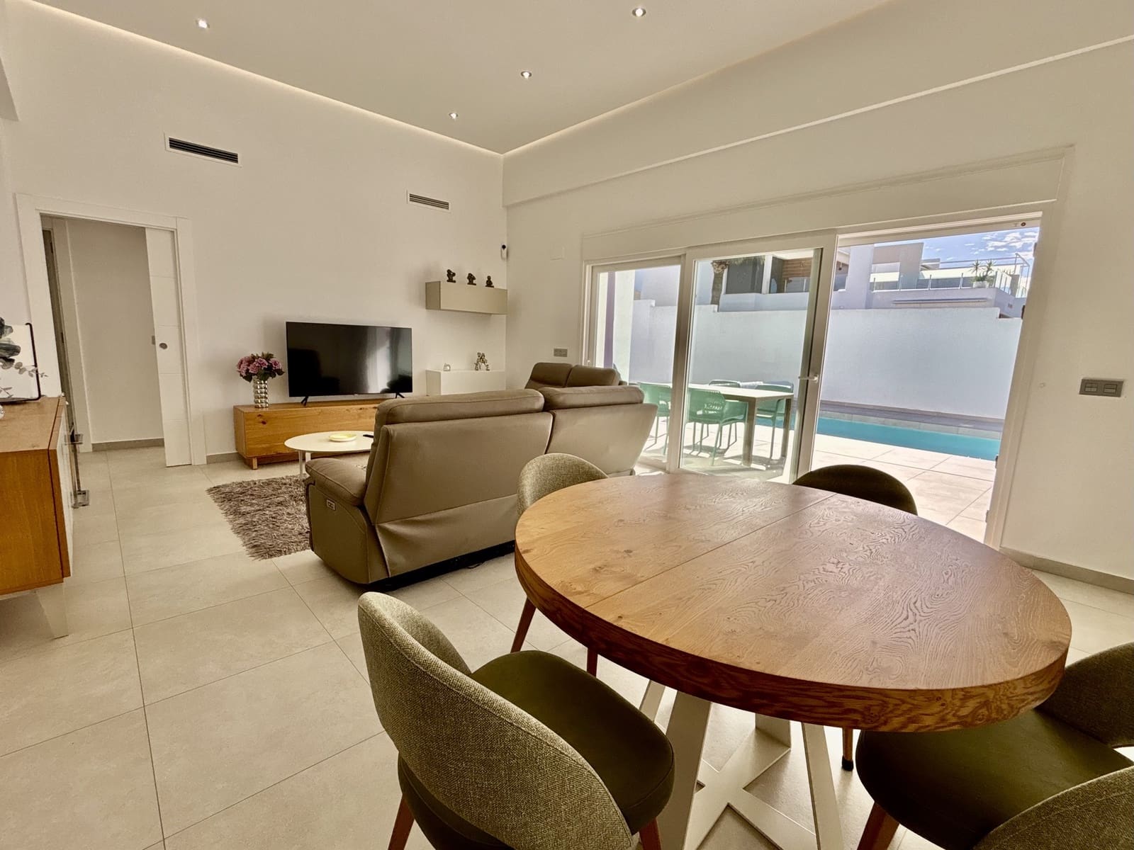 3 chambre Villa/Maison à vendre à Benijofar - 569 500 € (Ref: 9618100)