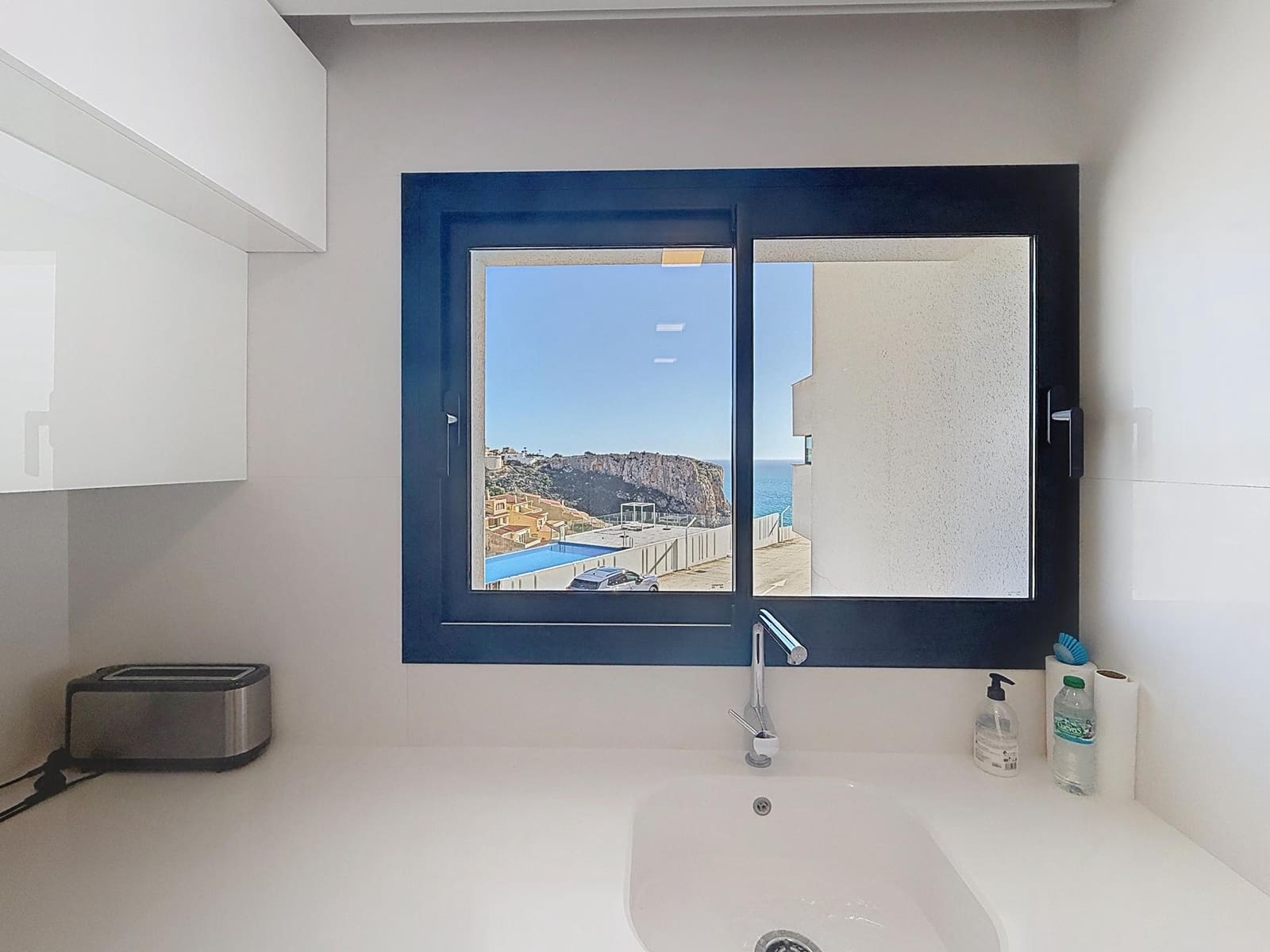 Apartamento de 3 habitaciones en Benitachell / Benitatxell en venta con piscina - 750.000 € (Ref: 9618101)