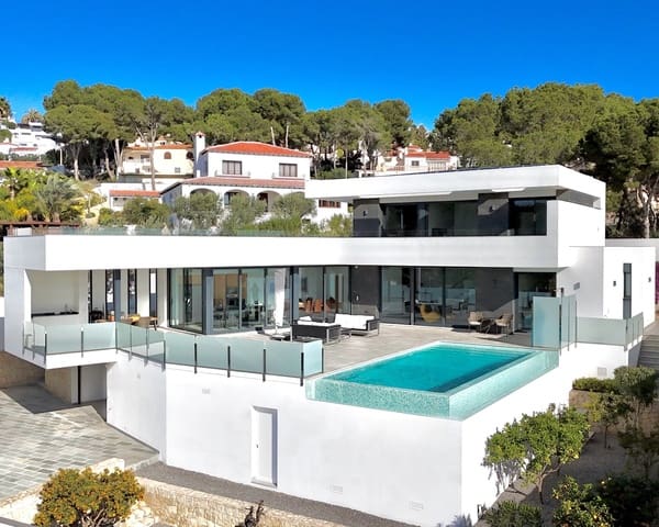 4 slaapkamer Villa te koop in Moraira, Teulada-Moraira met zwembad - € 1.900.000 (Ref: 9622751)