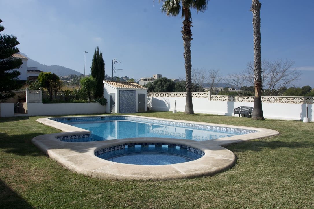 3 camera da letto Villetta Bifamiliare in vendita in Denia con piscina garage - 379.000 € (Rif: 9646386)