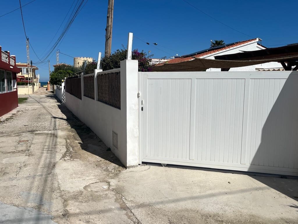 3 soveværelse Villa til salg i Els Poblets med garage - € 429.000 (Ref: 9665176)