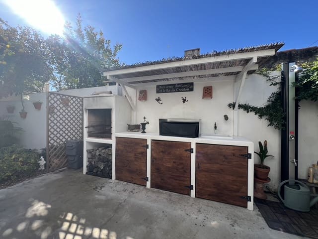 3 soverom Villa til salgs i Els Poblets med garasje - € 429 000 (Ref: 9665176)