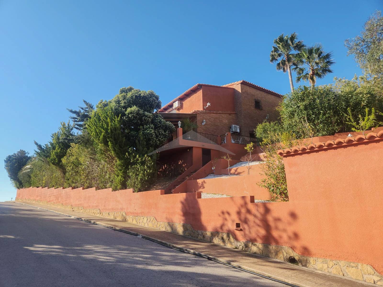 3 bedroom Villa for sale in Cumbre del Sol with pool - € 520,000 (Ref: 9730483)