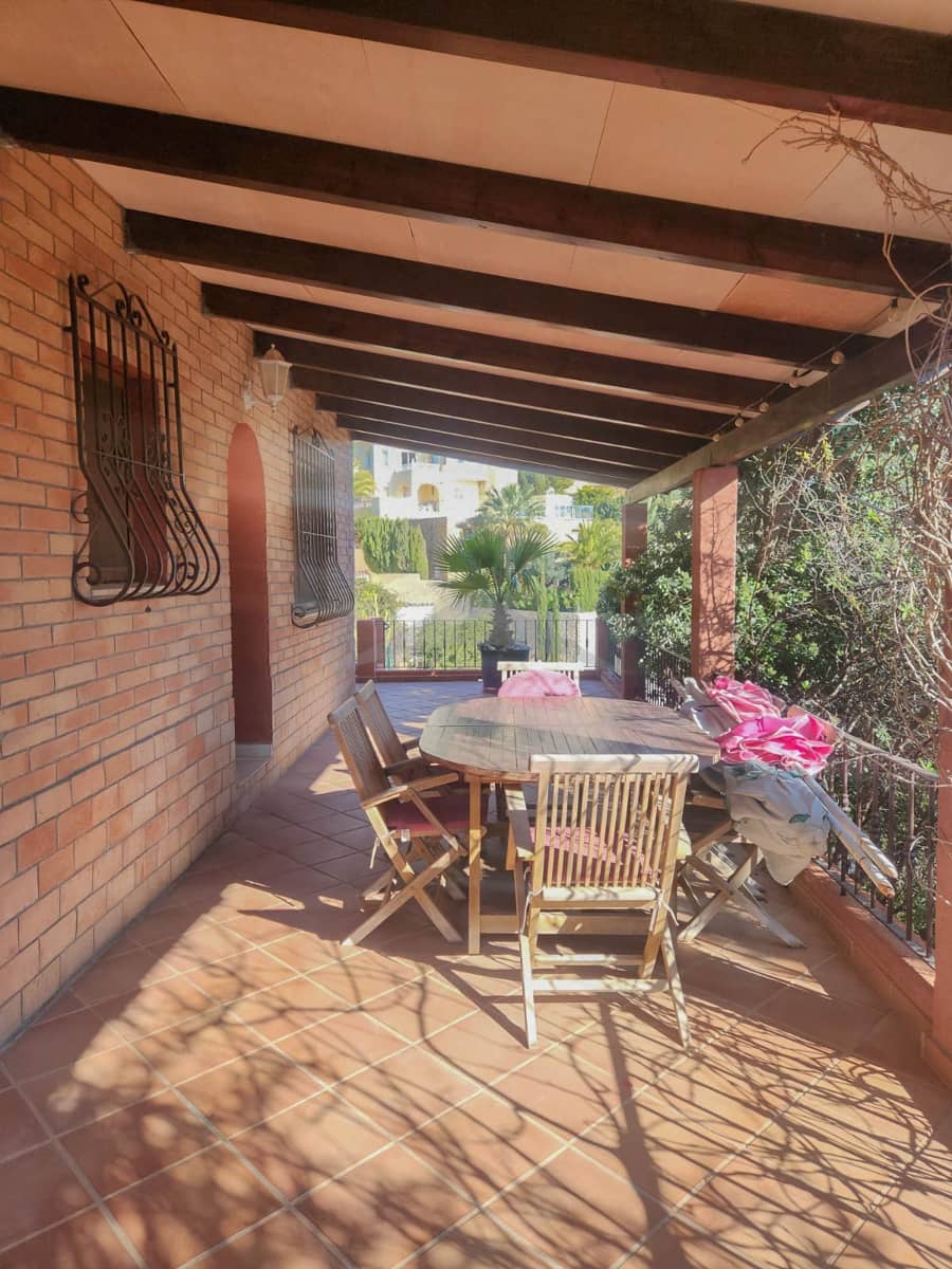 3 bedroom Villa for sale in Cumbre del Sol with pool - € 520,000 (Ref: 9730483)