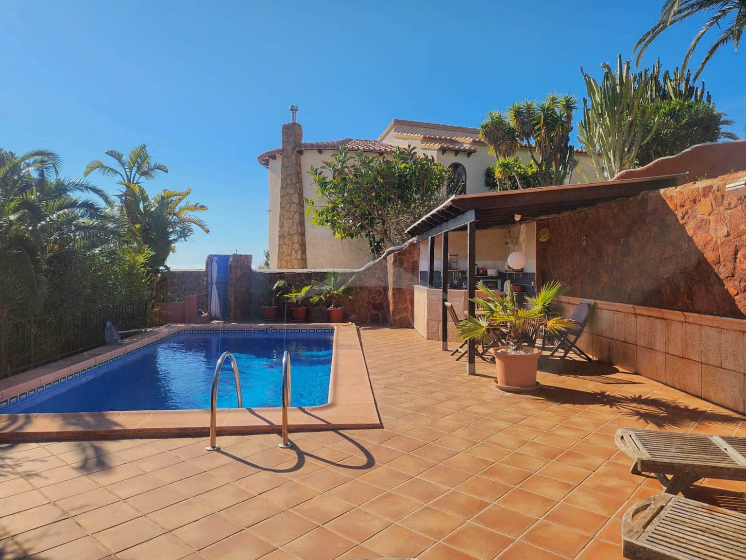 3 bedroom Villa for sale in Cumbre del Sol with pool - € 520,000 (Ref: 9730483)