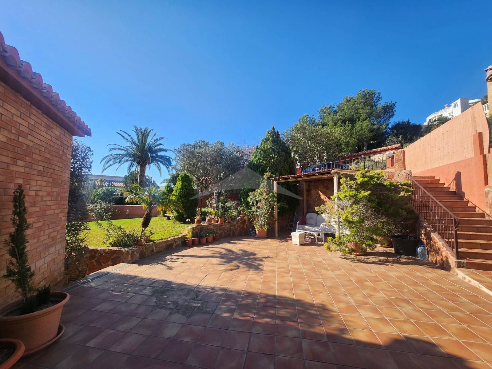 3 bedroom Villa for sale in Cumbre del Sol with pool - € 520,000 (Ref: 9730483)