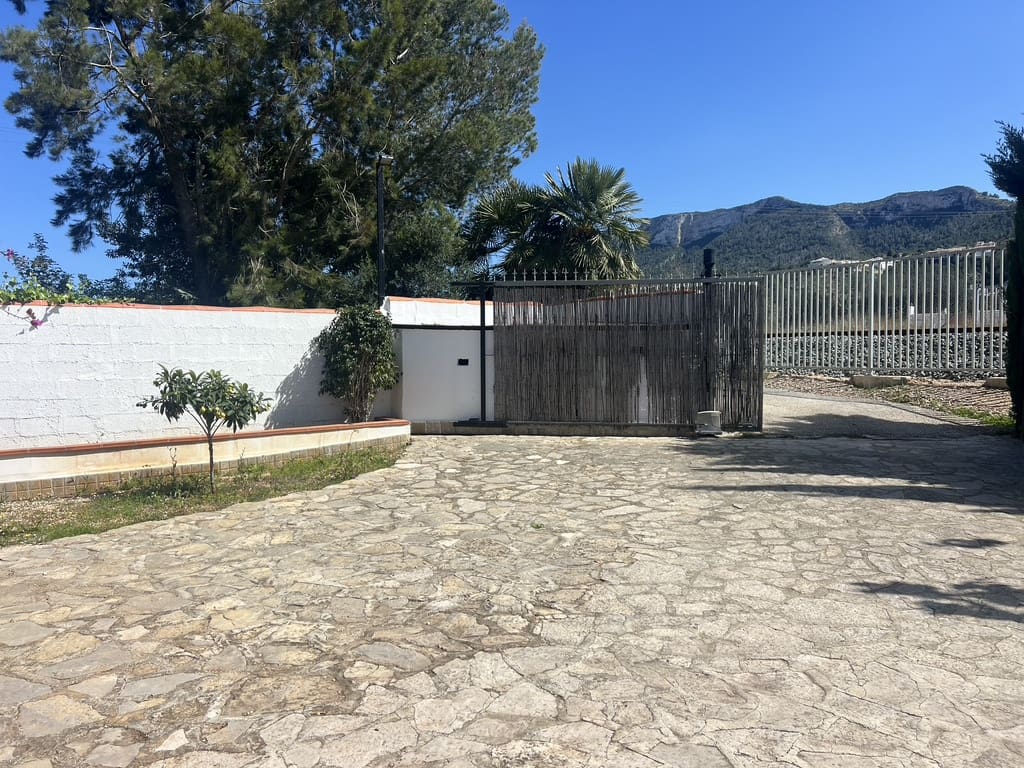 3 bedroom Finca/Country House for sale in La Xara with pool garage - € 360,000 (Ref: 9731236)