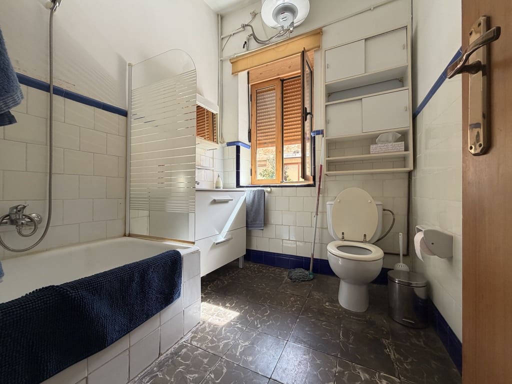 Casa de 3 habitaciones en Dénia en venta - 260.000 € (Ref: 9795631)