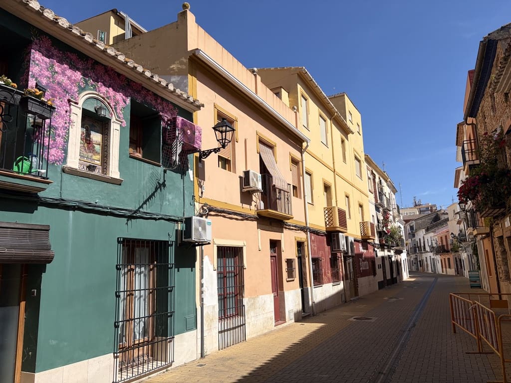 Casa de 3 habitaciones en Dénia en venta - 260.000 € (Ref: 9795631)