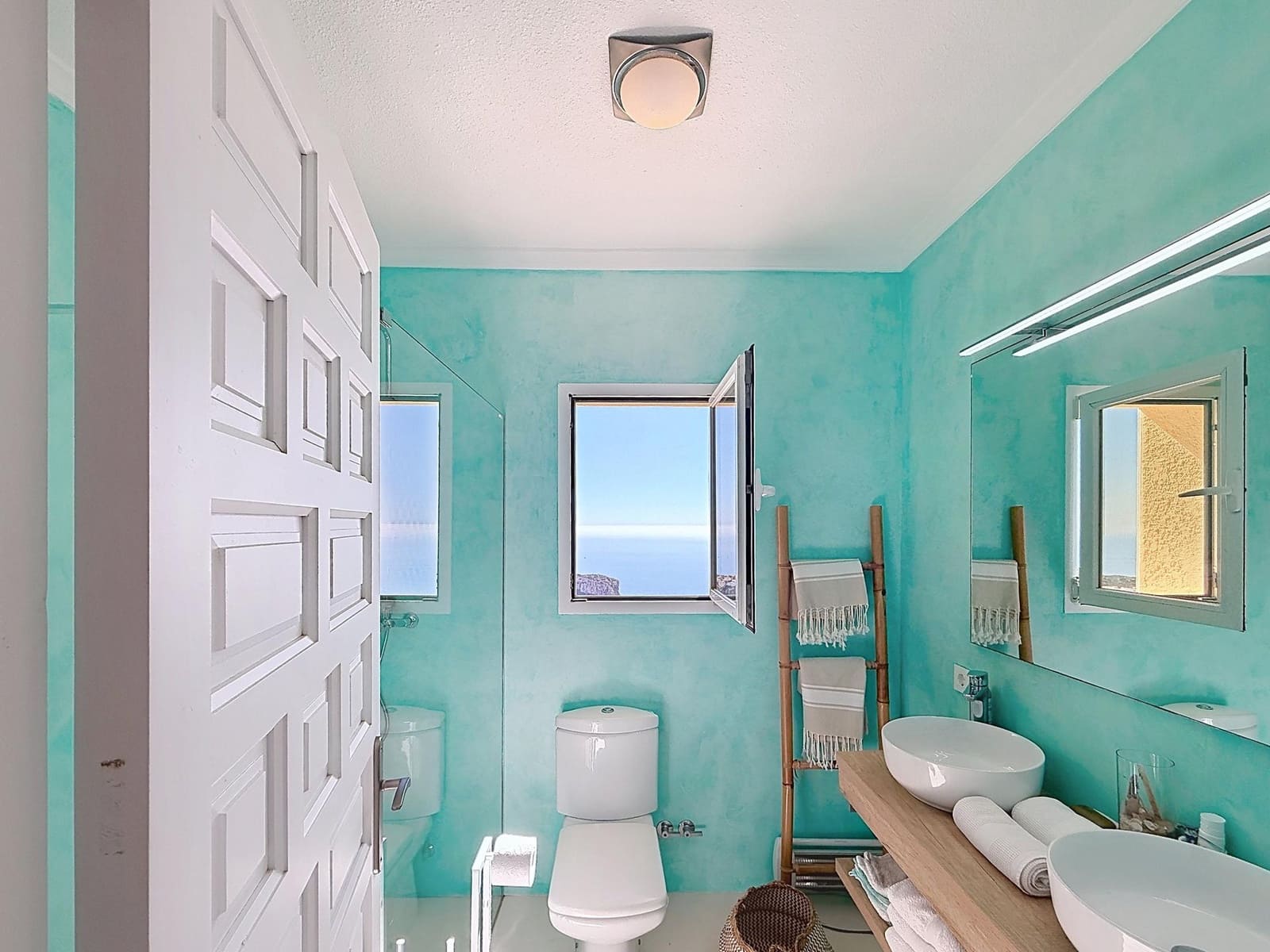 Chalet de 4 habitaciones en Benitachell / Benitatxell en venta - 980.000 € (Ref: 9802475)